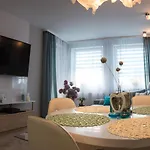 Fala-miodowy Dom Kolobrzeg