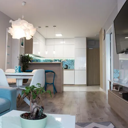 Fala-miodowy Dom * كولوبرزيغ